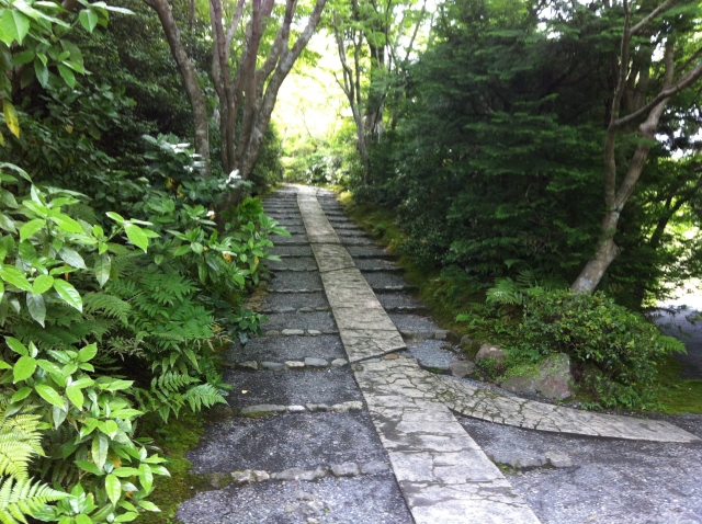 生活保護受給者とならない生き方を探る